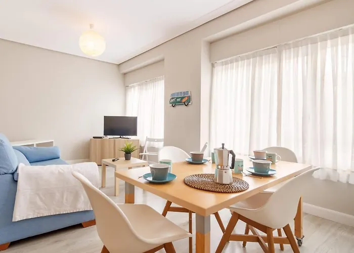 Coqueto, Junto Al Ayuntamiento Y La Ria * Bilbao